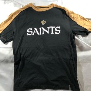 New Orleans Saints shirt in men's Large
